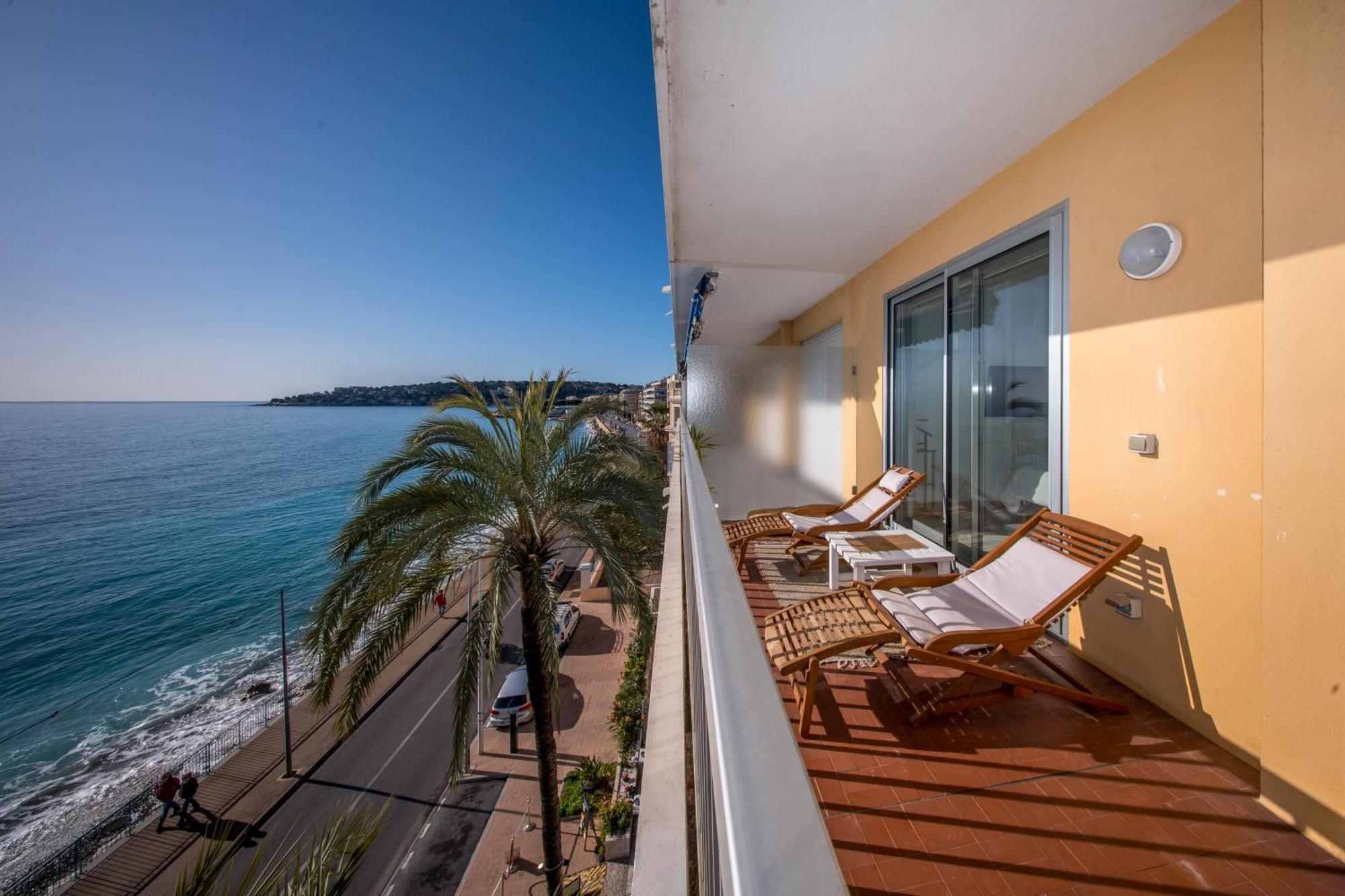 Le Dauphin - Front De - Vue Exceptionnelle * Menton